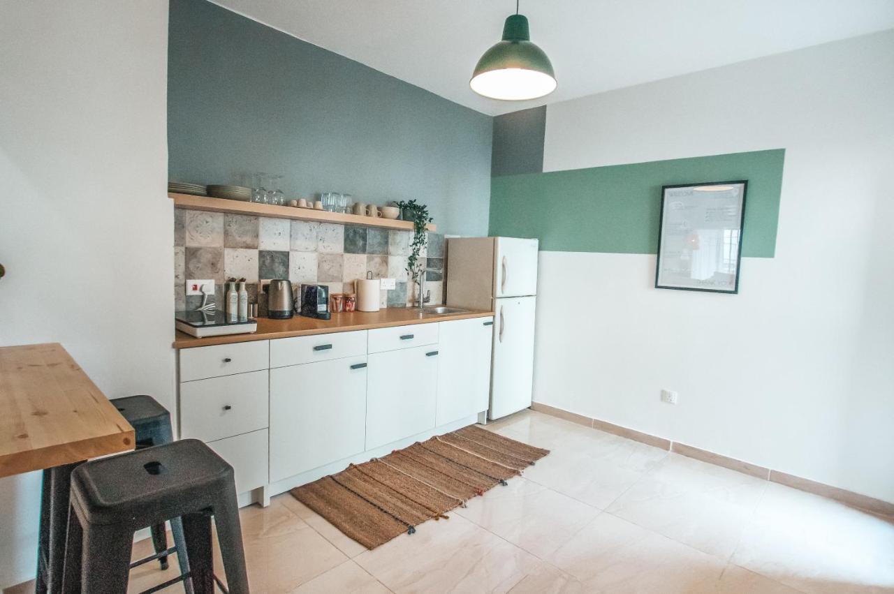 The Green Apartment Ларнака Екстериор снимка